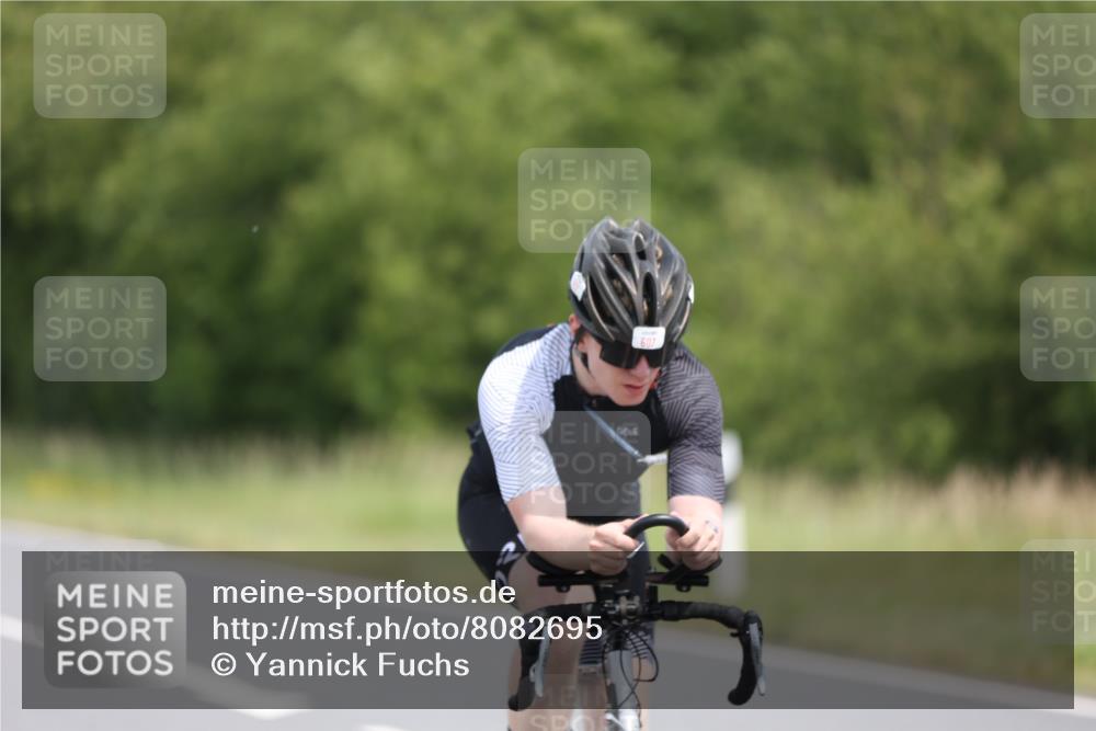 22.06.2025 - Viking Triathlon Yannick Fuchs http://msf.ph/oto/8082695 22.06.2025 12:24:41 Radfahren 38, 50, 75, 122, 141, 219, 261, 282, 607, 636 meine-sportfotos.de