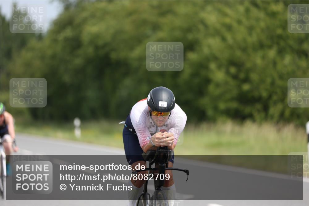 22.06.2025 - Viking Triathlon Yannick Fuchs http://msf.ph/oto/8082709 22.06.2025 12:24:44 Radfahren 38, 50, 75, 122, 141, 219, 225, 261, 282, 343, 399, 607 meine-sportfotos.de