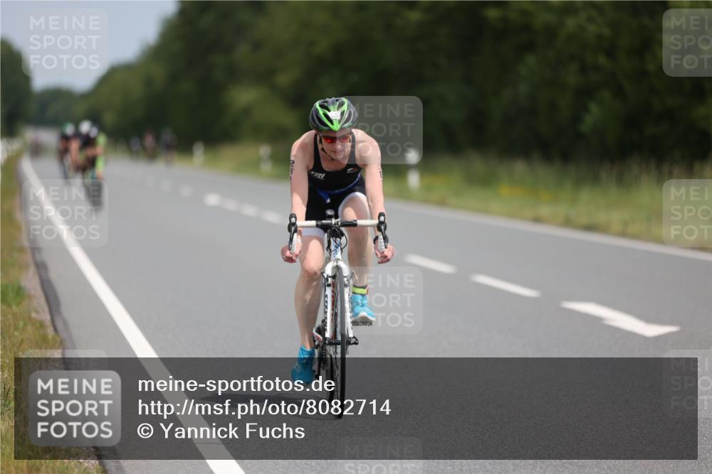 22.06.2025 - Viking Triathlon Yannick Fuchs http://msf.ph/oto/8082714 22.06.2025 12:24:45 Radfahren 38, 50, 75, 122, 225, 261, 282, 343, 399, 607 meine-sportfotos.de