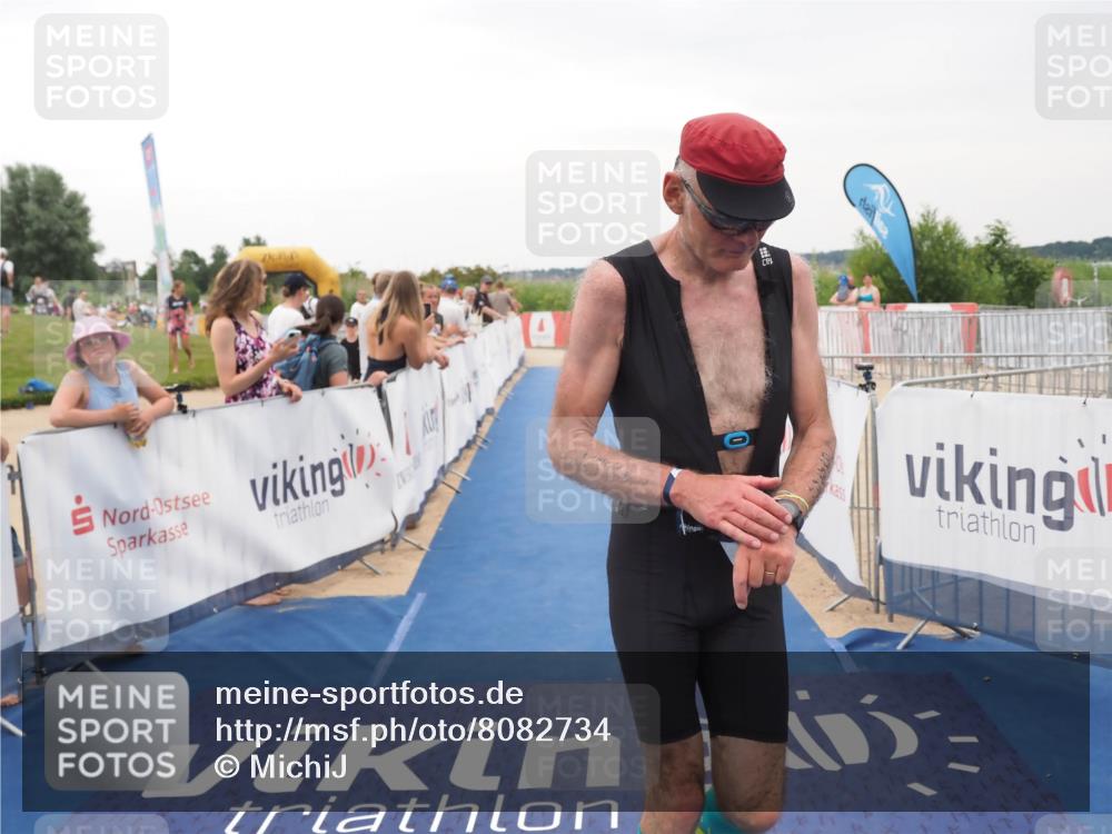 22.06.2025 - Viking Triathlon MichiJ http://msf.ph/oto/8082734 22.06.2025 16:01:39 Ziel 543 meine-sportfotos.de