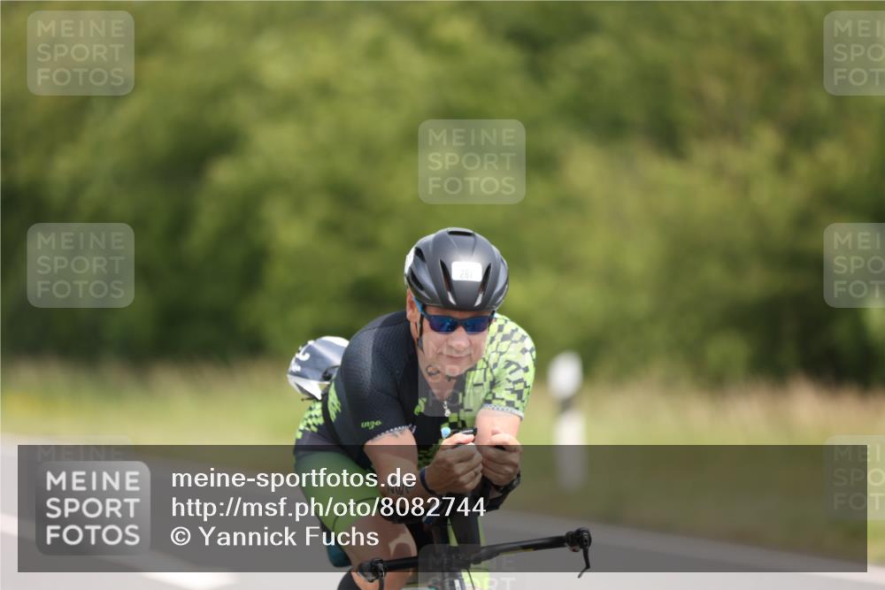 22.06.2025 - Viking Triathlon Yannick Fuchs http://msf.ph/oto/8082744 22.06.2025 12:24:51 Radfahren 50, 215, 225, 261, 300, 343, 399, 410 meine-sportfotos.de