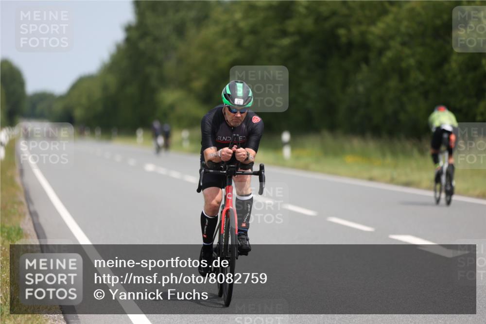 22.06.2025 - Viking Triathlon Yannick Fuchs http://msf.ph/oto/8082759 22.06.2025 12:24:56 Radfahren 215, 225, 264, 300, 343, 399, 410 meine-sportfotos.de