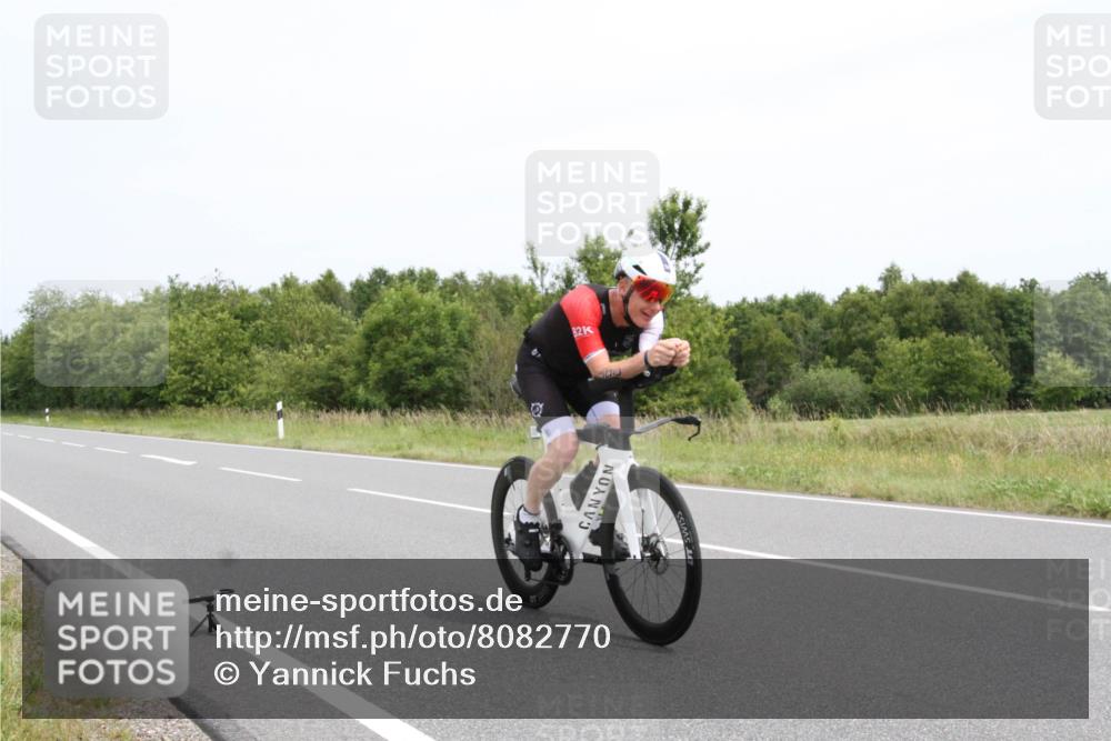 22.06.2025 - Viking Triathlon Yannick Fuchs http://msf.ph/oto/8082770 22.06.2025 12:48:20 Radfahren 300 meine-sportfotos.de