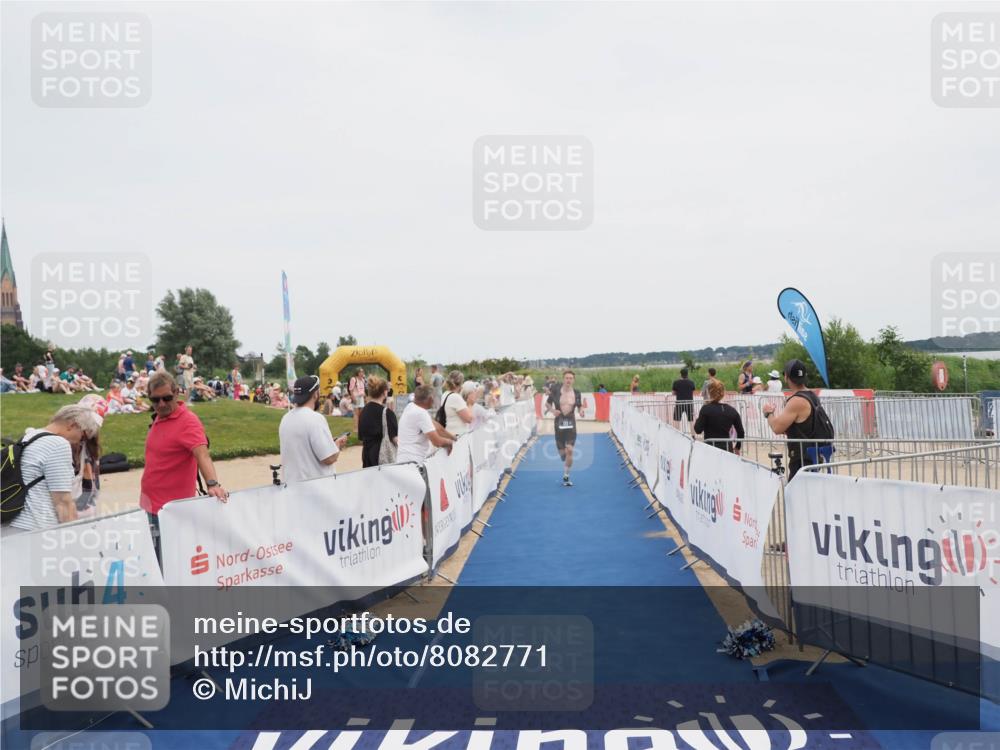 22.06.2025 - Viking Triathlon MichiJ http://msf.ph/oto/8082771 22.06.2025 14:33:43 Ziel 152, 189 meine-sportfotos.de