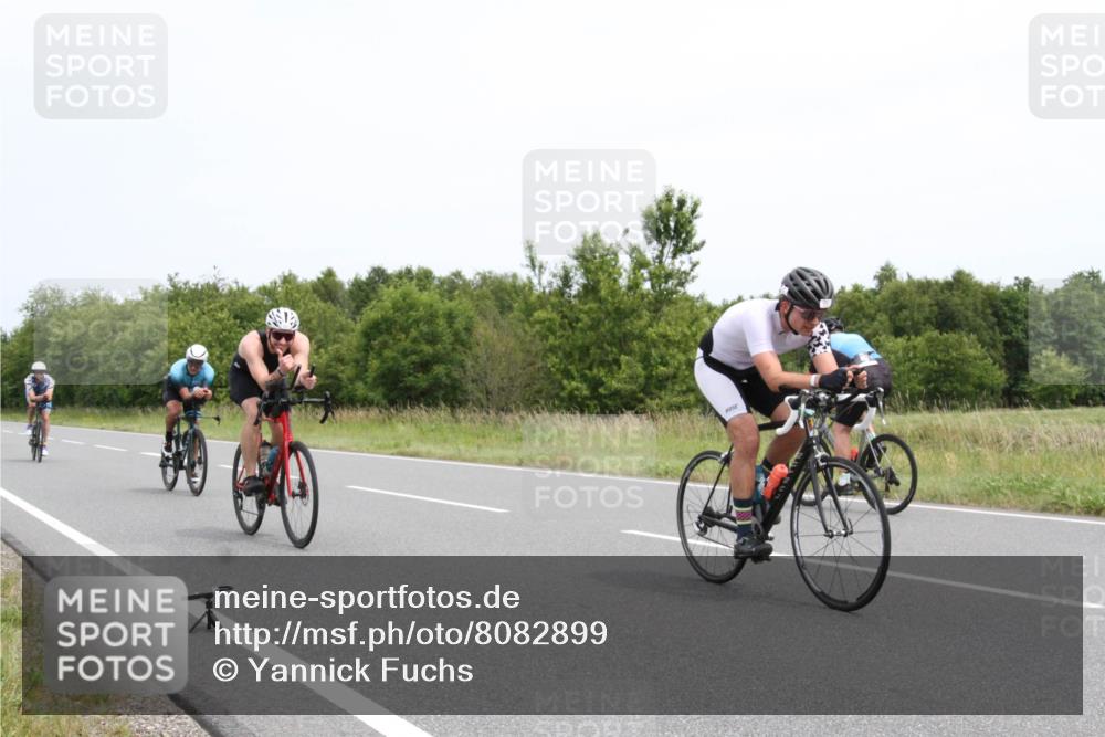 22.06.2025 - Viking Triathlon Yannick Fuchs http://msf.ph/oto/8082899 22.06.2025 12:50:33 Radfahren 29, 70, 243, 365, 399, 443, 451, 467, 549 meine-sportfotos.de