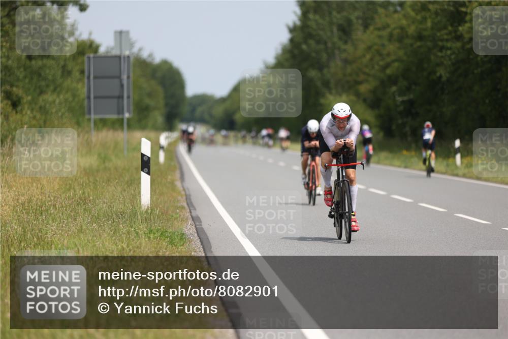 22.06.2025 - Viking Triathlon Yannick Fuchs http://msf.ph/oto/8082901 22.06.2025 12:25:49 Radfahren 10, 20, 223, 387, 507, 617 meine-sportfotos.de