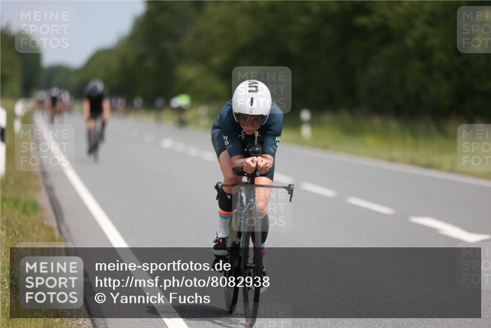 22.06.2025 - Viking Triathlon Yannick Fuchs http://msf.ph/oto/8082938 22.06.2025 12:26:02 Radfahren 15, 70, 103, 304, 305, 398 meine-sportfotos.de
