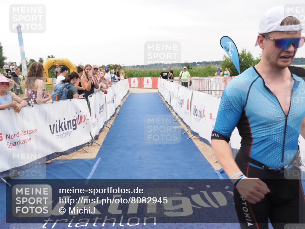 22.06.2025 - Viking Triathlon MichiJ http://msf.ph/oto/8082945 22.06.2025 16:01:48 Ziel 121 meine-sportfotos.de