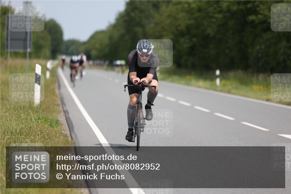 22.06.2025 - Viking Triathlon Yannick Fuchs http://msf.ph/oto/8082952 22.06.2025 12:26:06 Radfahren 15, 70, 103, 304, 305, 398, 544 meine-sportfotos.de
