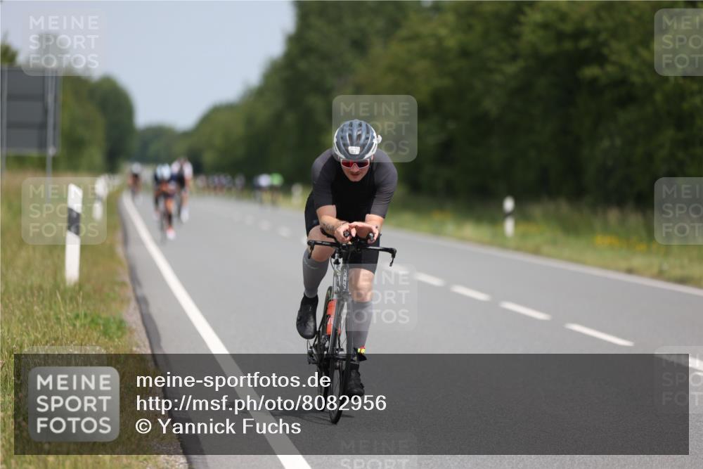 22.06.2025 - Viking Triathlon Yannick Fuchs http://msf.ph/oto/8082956 22.06.2025 12:26:06 Radfahren 15, 70, 103, 304, 305, 398, 544 meine-sportfotos.de