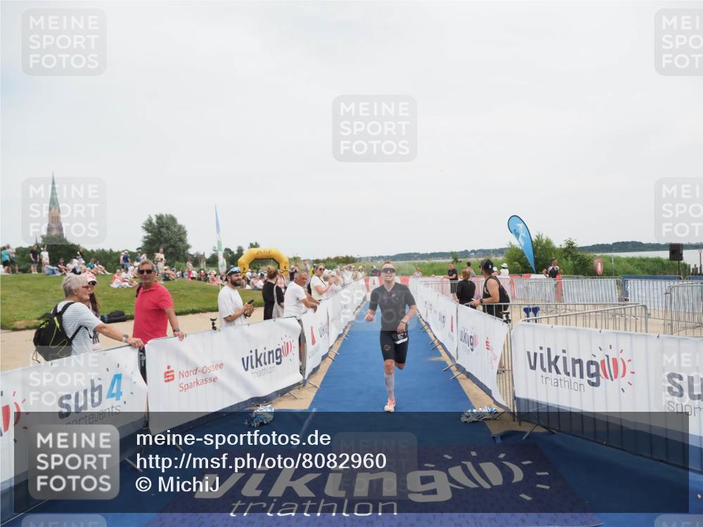 22.06.2025 - Viking Triathlon MichiJ http://msf.ph/oto/8082960 22.06.2025 14:33:48 Ziel 152, 189 meine-sportfotos.de