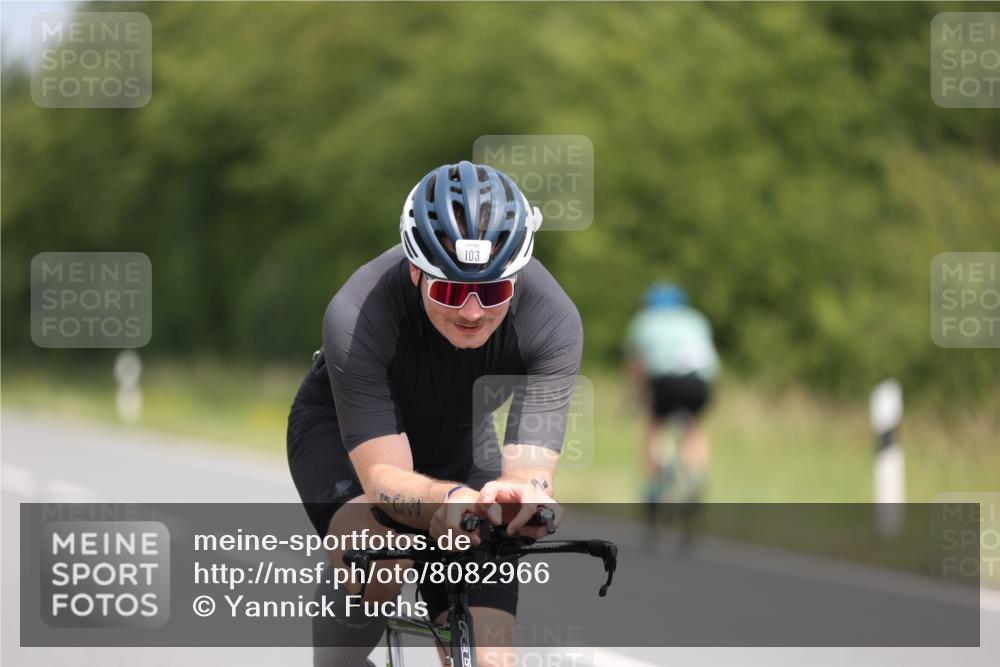 22.06.2025 - Viking Triathlon Yannick Fuchs http://msf.ph/oto/8082966 22.06.2025 12:26:07 Radfahren 70, 103, 304, 398, 544 meine-sportfotos.de
