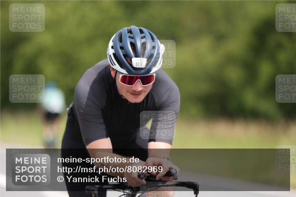 22.06.2025 - Viking Triathlon Yannick Fuchs http://msf.ph/oto/8082969 22.06.2025 12:26:08 Radfahren 55, 70, 103, 304, 398, 544 meine-sportfotos.de