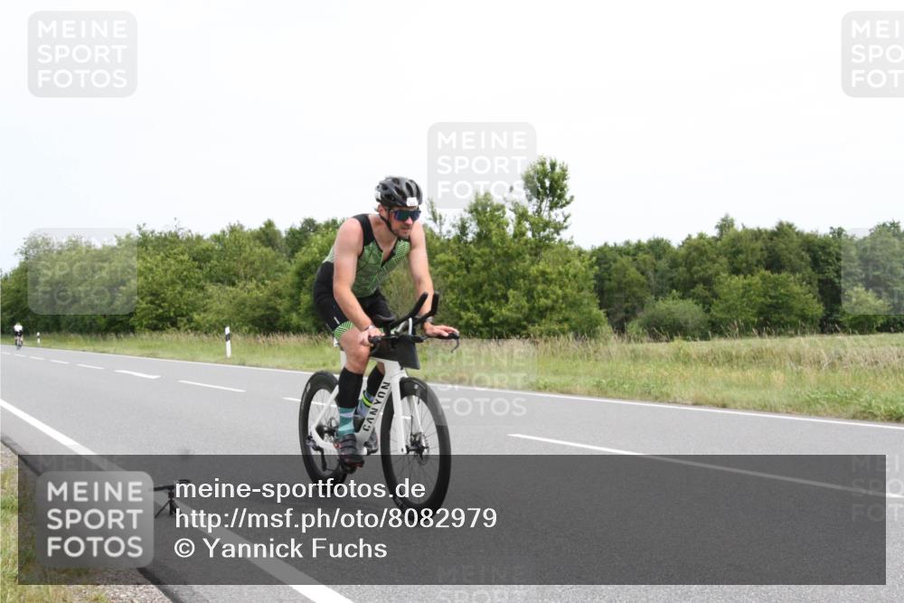 22.06.2025 - Viking Triathlon Yannick Fuchs http://msf.ph/oto/8082979 22.06.2025 12:51:26 Radfahren 265, 296 meine-sportfotos.de