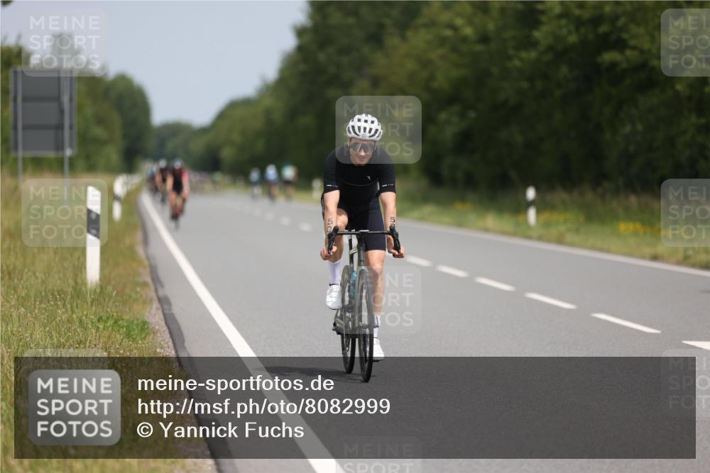 22.06.2025 - Viking Triathlon Yannick Fuchs http://msf.ph/oto/8082999 22.06.2025 12:26:25 Radfahren 246, 265, 456, 501, 518 meine-sportfotos.de