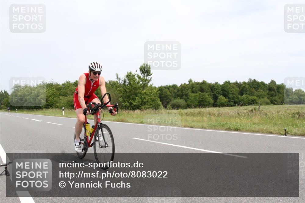 22.06.2025 - Viking Triathlon Yannick Fuchs http://msf.ph/oto/8083022 22.06.2025 12:52:35 Radfahren 34, 160, 249, 319 meine-sportfotos.de