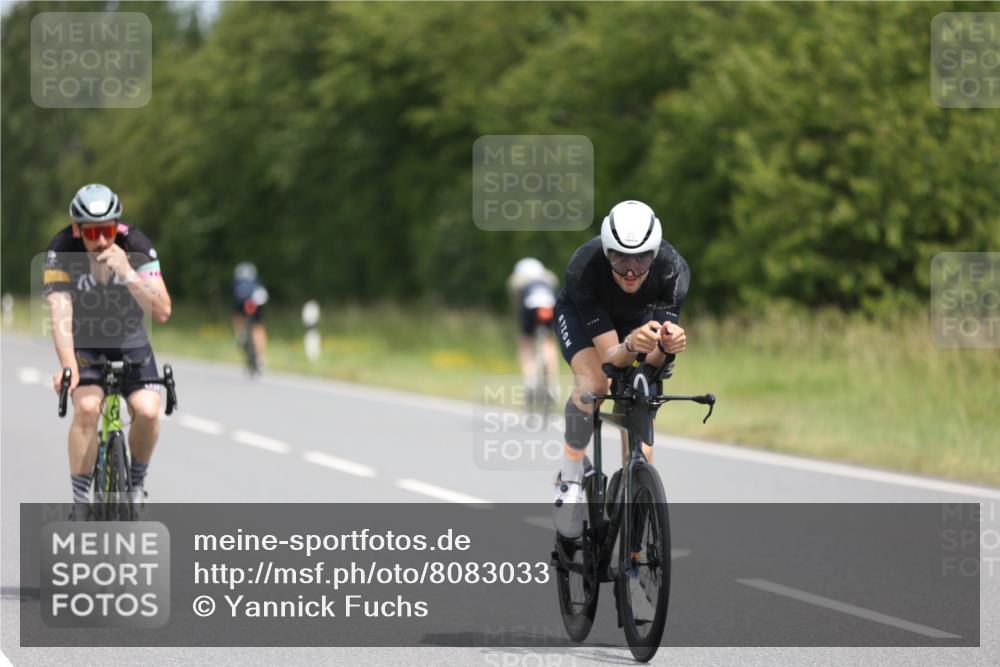 22.06.2025 - Viking Triathlon Yannick Fuchs http://msf.ph/oto/8083033 22.06.2025 12:26:39 Radfahren 139, 272, 365, 439, 601 meine-sportfotos.de