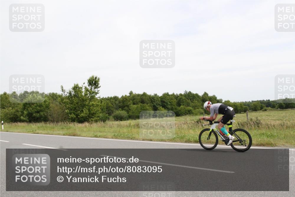 22.06.2025 - Viking Triathlon Yannick Fuchs http://msf.ph/oto/8083095 22.06.2025 12:53:47 Radfahren 57, 60, 412, 543 meine-sportfotos.de