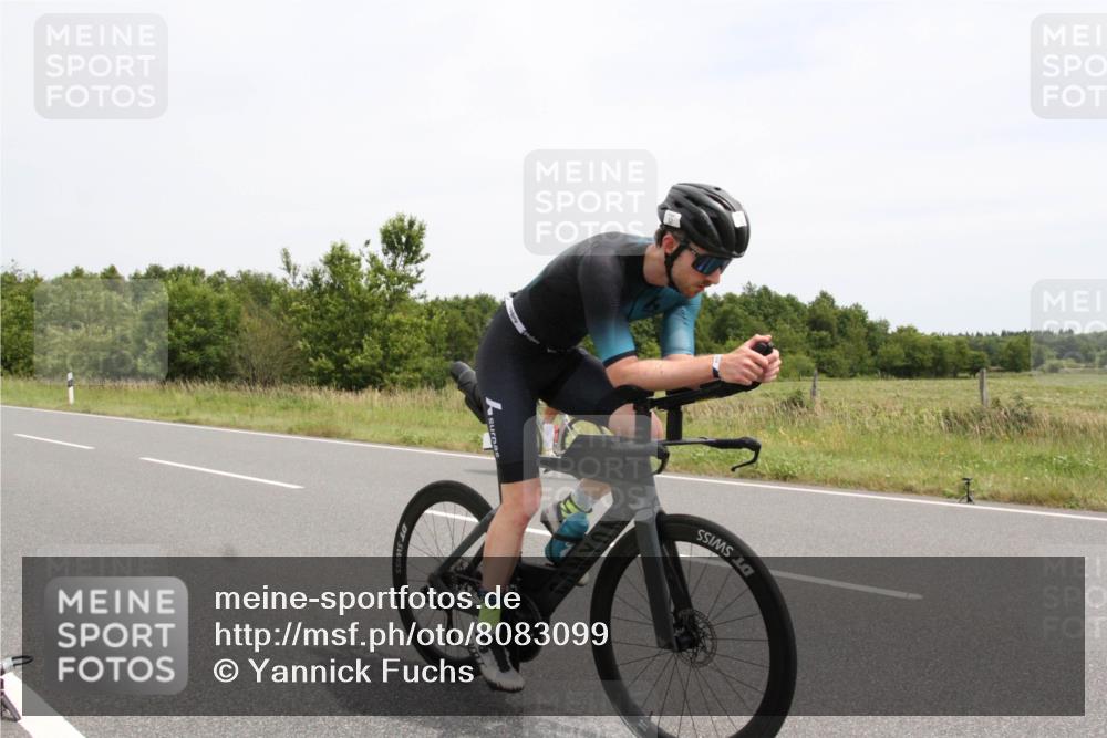 22.06.2025 - Viking Triathlon Yannick Fuchs http://msf.ph/oto/8083099 22.06.2025 12:53:53 Radfahren 37, 57, 60, 285, 364, 412, 514 meine-sportfotos.de