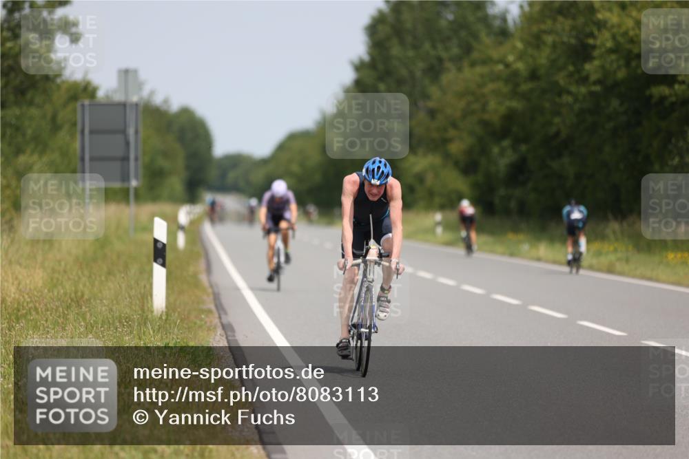 22.06.2025 - Viking Triathlon Yannick Fuchs http://msf.ph/oto/8083113 22.06.2025 12:27:34 Radfahren 21, 34, 179, 346, 460 meine-sportfotos.de