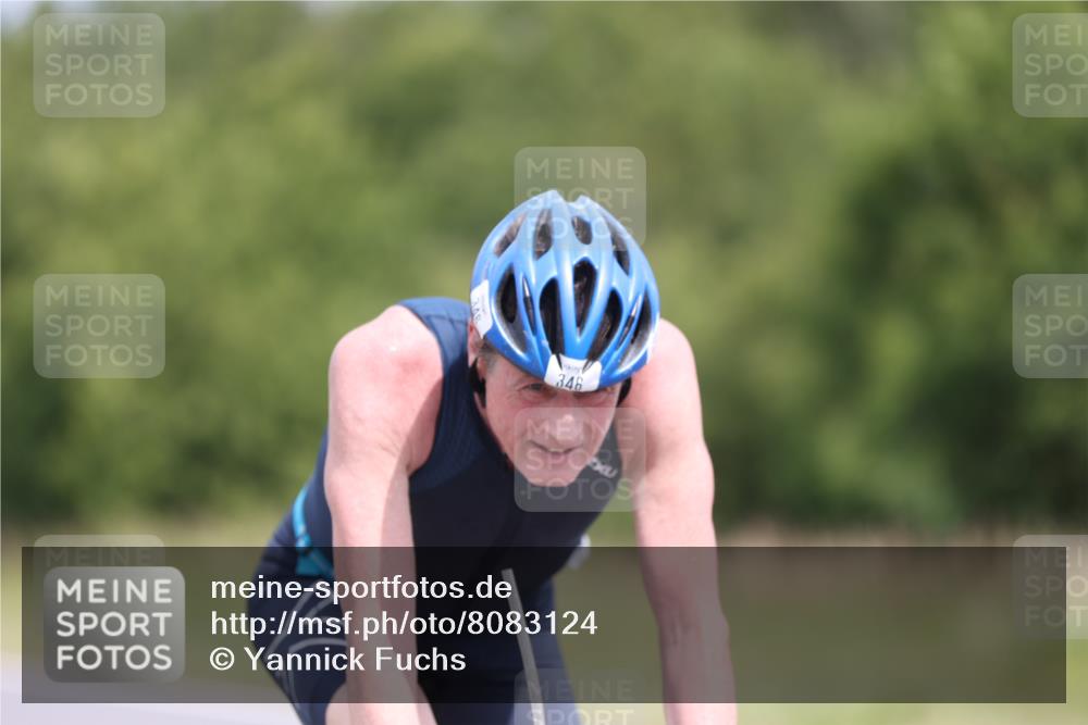 22.06.2025 - Viking Triathlon Yannick Fuchs http://msf.ph/oto/8083124 22.06.2025 12:27:37 Radfahren 21, 34, 179, 346, 460 meine-sportfotos.de