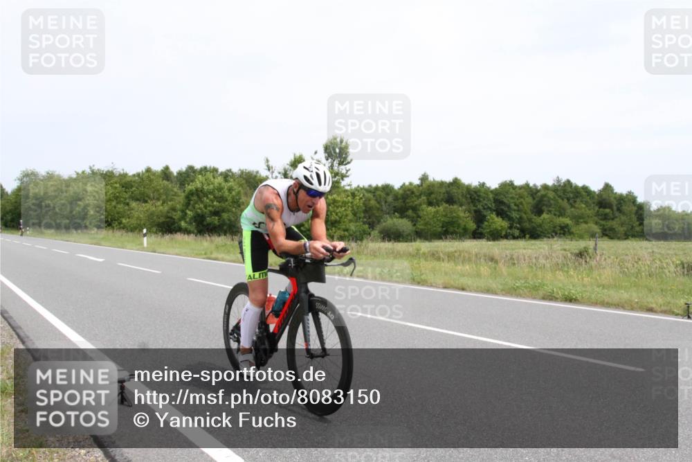 22.06.2025 - Viking Triathlon Yannick Fuchs http://msf.ph/oto/8083150 22.06.2025 12:54:59 Radfahren 235, 248 meine-sportfotos.de
