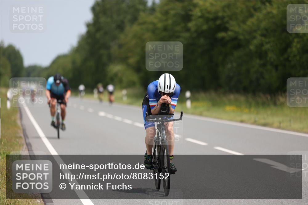 22.06.2025 - Viking Triathlon Yannick Fuchs http://msf.ph/oto/8083152 22.06.2025 12:27:53 Radfahren 286, 467 meine-sportfotos.de