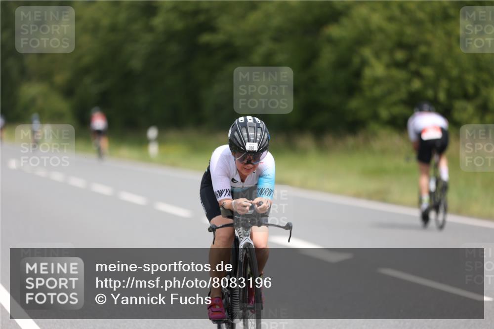 22.06.2025 - Viking Triathlon Yannick Fuchs http://msf.ph/oto/8083196 22.06.2025 12:28:20 Radfahren 256, 258, 347, 609, 648 meine-sportfotos.de