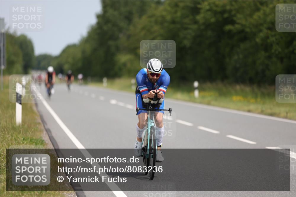 22.06.2025 - Viking Triathlon Yannick Fuchs http://msf.ph/oto/8083236 22.06.2025 12:28:41 Radfahren 3, 164, 171, 334 meine-sportfotos.de