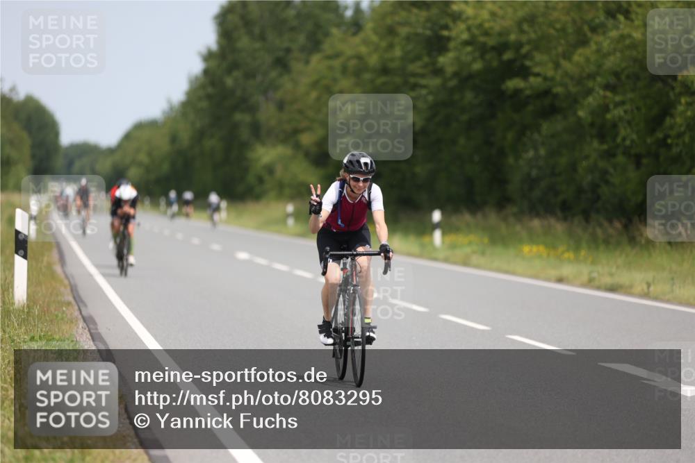 22.06.2025 - Viking Triathlon Yannick Fuchs http://msf.ph/oto/8083295 22.06.2025 12:29:10 Radfahren 11, 33, 59, 249, 298, 386 meine-sportfotos.de