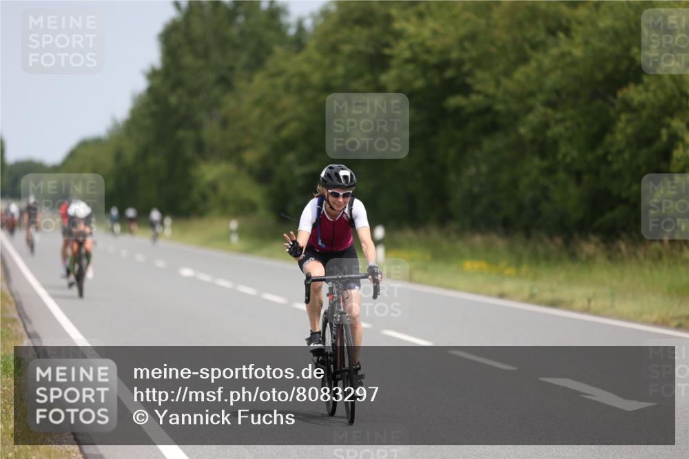22.06.2025 - Viking Triathlon Yannick Fuchs http://msf.ph/oto/8083297 22.06.2025 12:29:11 Radfahren 11, 33, 59, 249, 298, 386, 437 meine-sportfotos.de