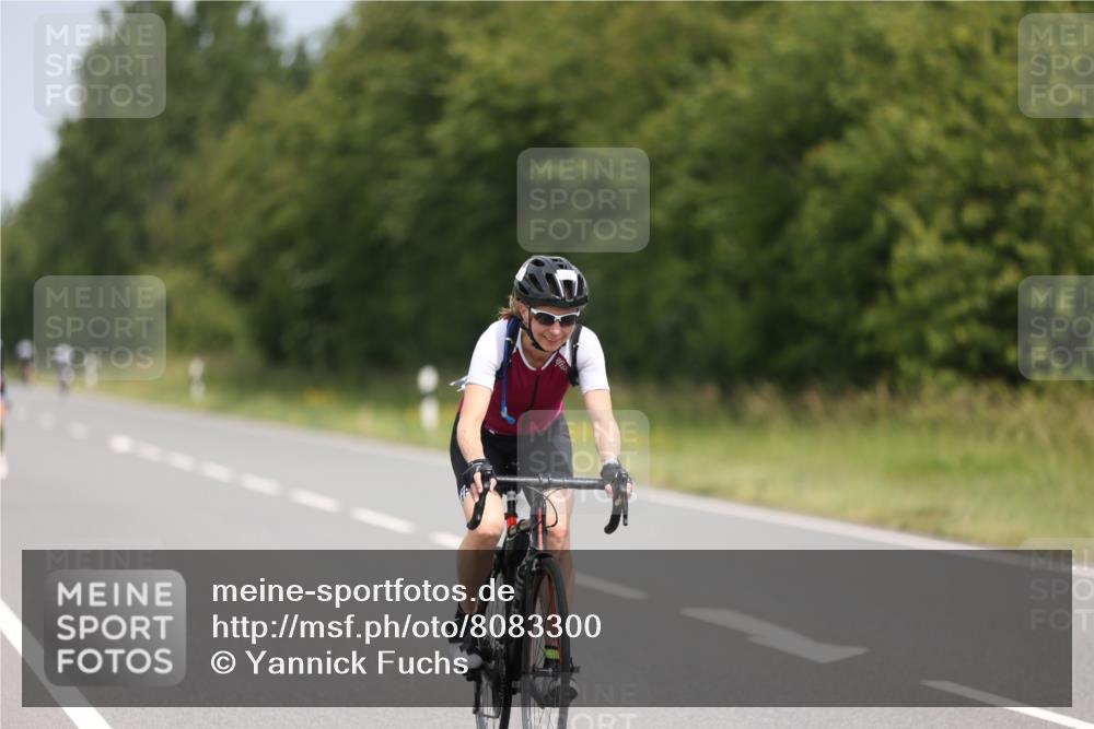 22.06.2025 - Viking Triathlon Yannick Fuchs http://msf.ph/oto/8083300 22.06.2025 12:29:11 Radfahren 11, 33, 59, 249, 298, 386, 437 meine-sportfotos.de