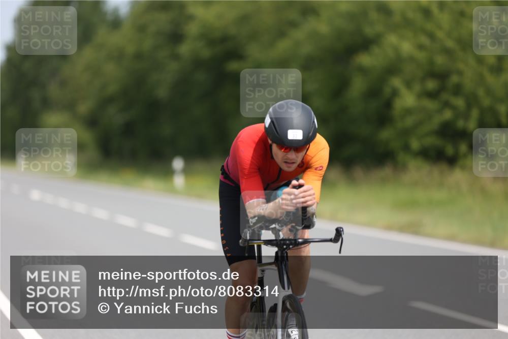 22.06.2025 - Viking Triathlon Yannick Fuchs http://msf.ph/oto/8083314 22.06.2025 12:29:16 Radfahren 11, 33, 59, 195, 245, 249, 298, 386, 437 meine-sportfotos.de