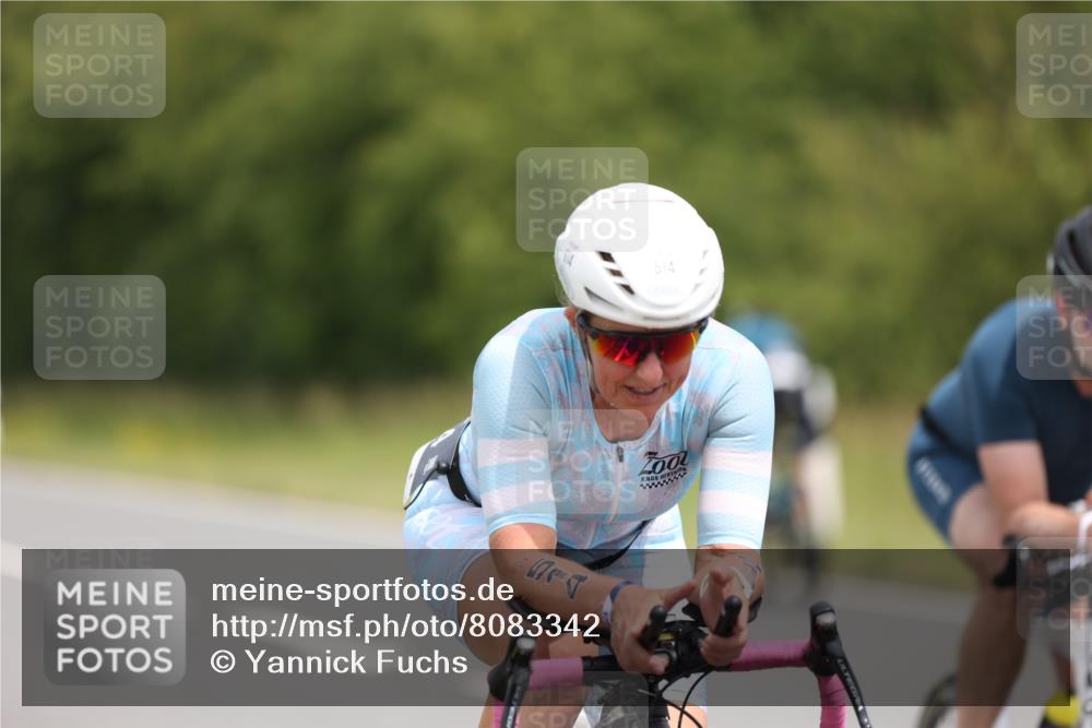 22.06.2025 - Viking Triathlon Yannick Fuchs http://msf.ph/oto/8083342 22.06.2025 12:29:33 Radfahren 57, 84, 85, 133, 185, 213, 406, 514, 632 meine-sportfotos.de