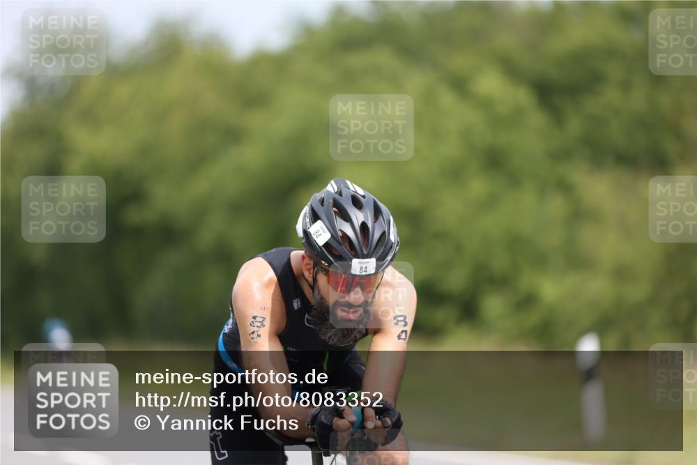 22.06.2025 - Viking Triathlon Yannick Fuchs http://msf.ph/oto/8083352 22.06.2025 12:29:36 Radfahren 84, 85, 133, 185, 200, 213, 406, 514, 632 meine-sportfotos.de