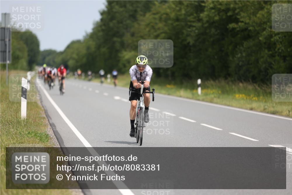 22.06.2025 - Viking Triathlon Yannick Fuchs http://msf.ph/oto/8083381 22.06.2025 12:30:08 Radfahren 39, 273 meine-sportfotos.de