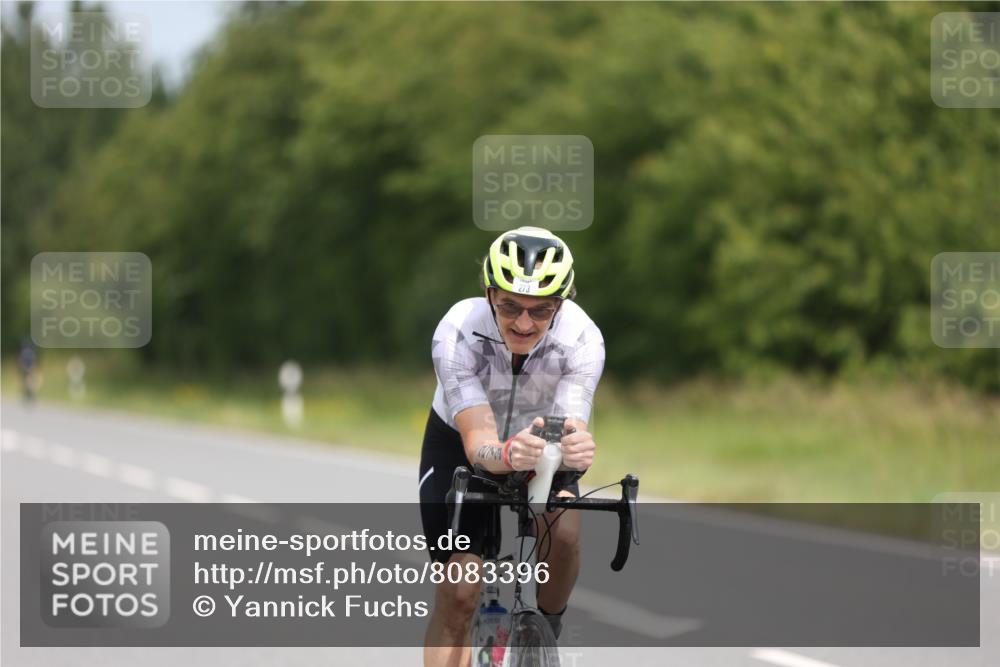 22.06.2025 - Viking Triathlon Yannick Fuchs http://msf.ph/oto/8083396 22.06.2025 12:30:10 Radfahren 39, 273 meine-sportfotos.de