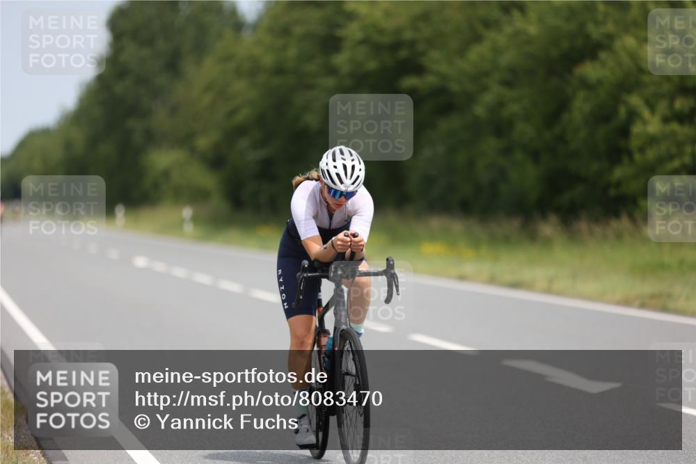 22.06.2025 - Viking Triathlon Yannick Fuchs http://msf.ph/oto/8083470 22.06.2025 12:30:31 Radfahren 18, 276, 295, 389 meine-sportfotos.de