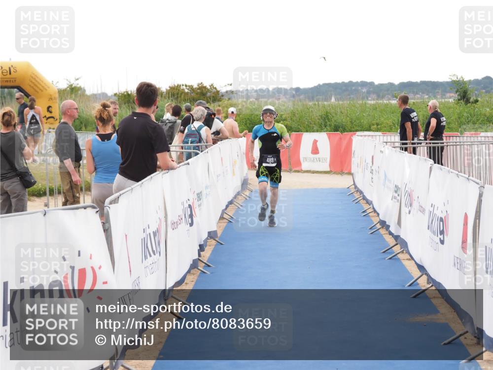 22.06.2025 - Viking Triathlon MichiJ http://msf.ph/oto/8083659 22.06.2025 16:17:39 Ziel 489 meine-sportfotos.de