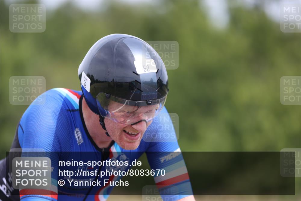 22.06.2025 - Viking Triathlon Yannick Fuchs http://msf.ph/oto/8083670 22.06.2025 12:31:06 Radfahren 52, 110, 366, 418, 427, 531 meine-sportfotos.de