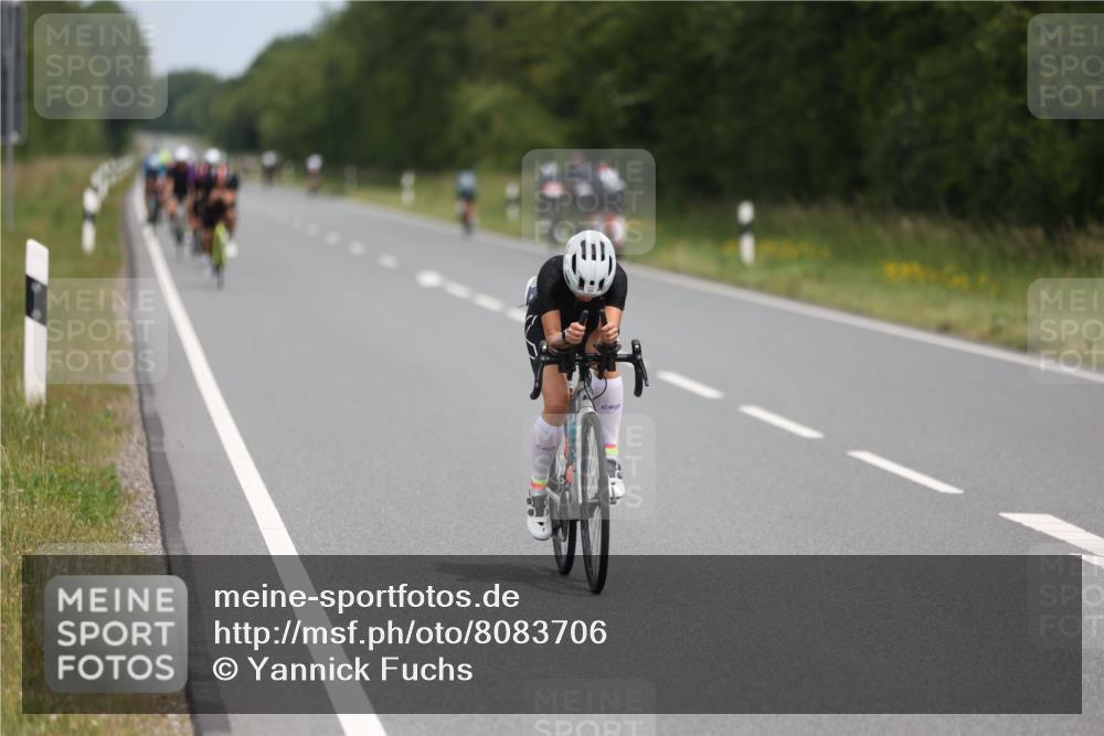 22.06.2025 - Viking Triathlon Yannick Fuchs http://msf.ph/oto/8083706 22.06.2025 12:31:35 Radfahren 37, 60, 114, 204, 266, 364, 495, 500, 525, 540 meine-sportfotos.de