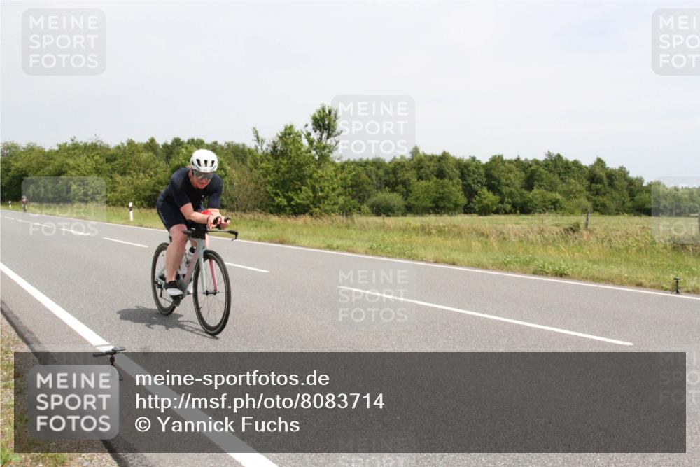 22.06.2025 - Viking Triathlon Yannick Fuchs http://msf.ph/oto/8083714 22.06.2025 12:59:10 Radfahren 93, 453, 475 meine-sportfotos.de