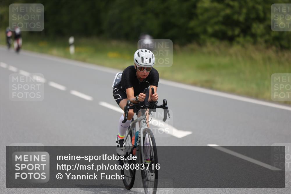 22.06.2025 - Viking Triathlon Yannick Fuchs http://msf.ph/oto/8083716 22.06.2025 12:31:36 Radfahren 37, 60, 114, 204, 266, 364, 412, 495, 500, 525, 540 meine-sportfotos.de