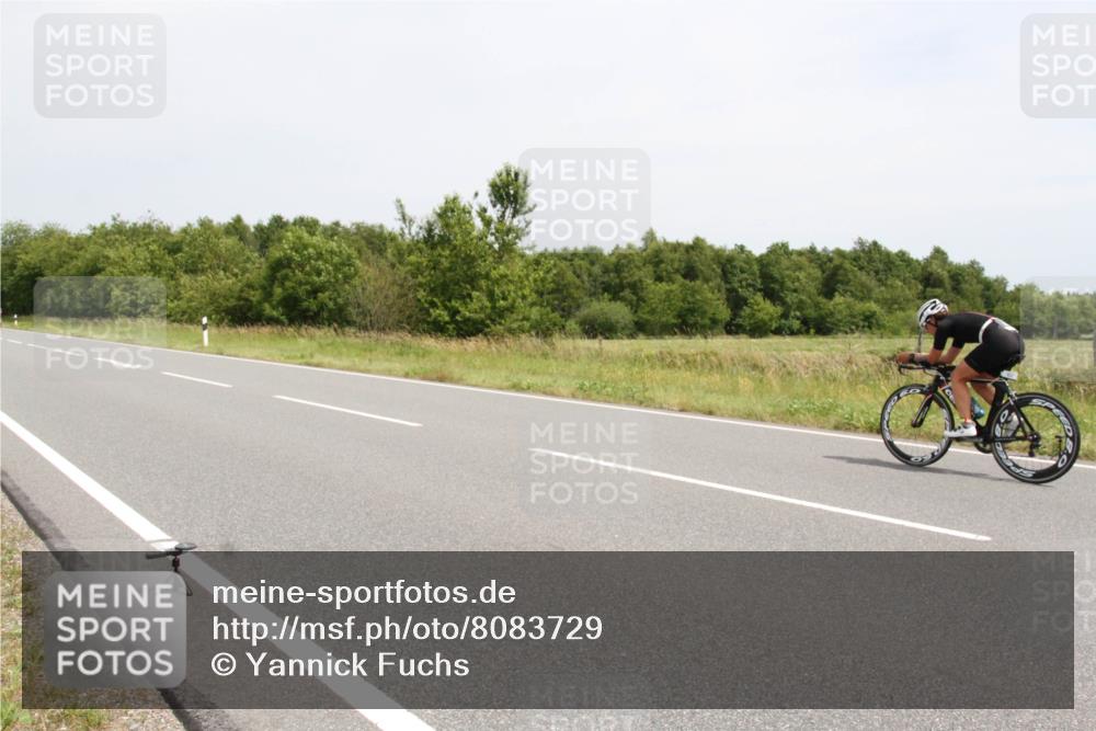 22.06.2025 - Viking Triathlon Yannick Fuchs http://msf.ph/oto/8083729 22.06.2025 12:59:12 Radfahren 93, 321, 453, 475 meine-sportfotos.de