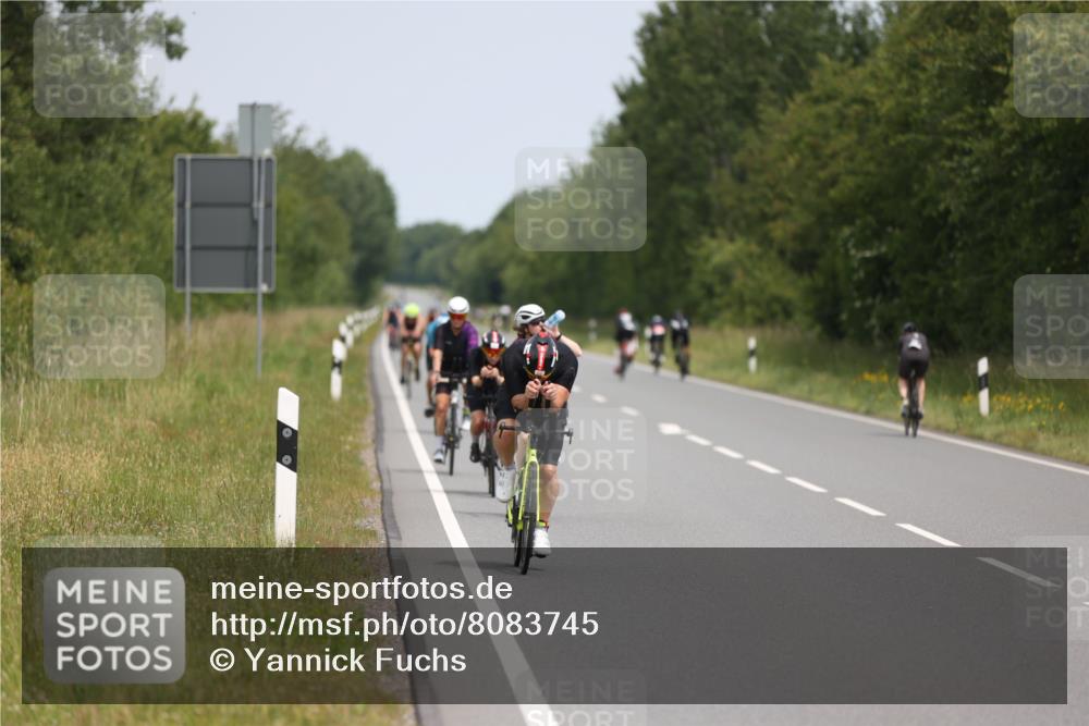 22.06.2025 - Viking Triathlon Yannick Fuchs http://msf.ph/oto/8083745 22.06.2025 12:31:39 Radfahren 37, 60, 114, 204, 266, 333, 364, 412, 495, 500, 525, 540 meine-sportfotos.de
