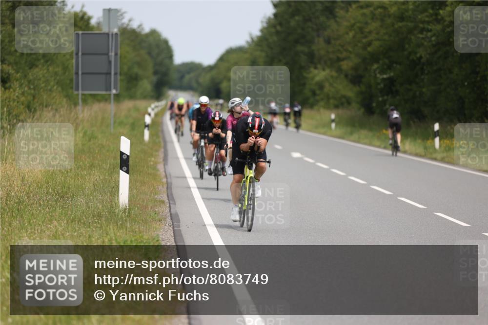 22.06.2025 - Viking Triathlon Yannick Fuchs http://msf.ph/oto/8083749 22.06.2025 12:31:40 Radfahren 37, 60, 114, 204, 266, 333, 364, 412, 495, 500, 525, 540 meine-sportfotos.de