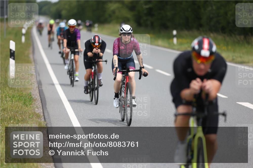 22.06.2025 - Viking Triathlon Yannick Fuchs http://msf.ph/oto/8083761 22.06.2025 12:31:42 Radfahren 37, 114, 204, 266, 333, 364, 412, 423, 500, 525, 540 meine-sportfotos.de