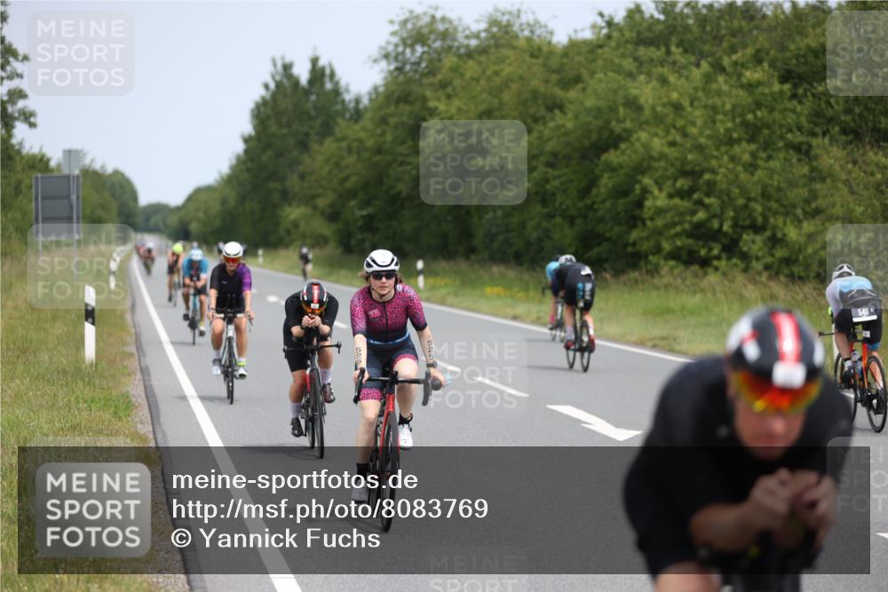 22.06.2025 - Viking Triathlon Yannick Fuchs http://msf.ph/oto/8083769 22.06.2025 12:31:43 Radfahren 37, 107, 114, 204, 266, 314, 333, 364, 412, 423, 500, 525, 540 meine-sportfotos.de
