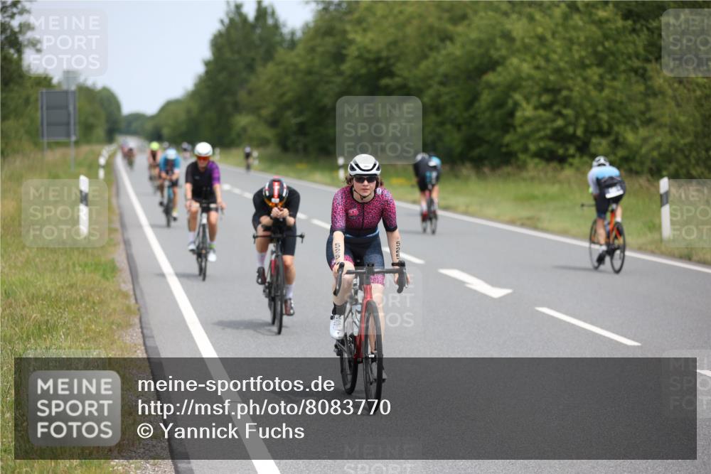 22.06.2025 - Viking Triathlon Yannick Fuchs http://msf.ph/oto/8083770 22.06.2025 12:31:43 Radfahren 37, 107, 114, 204, 266, 314, 333, 364, 412, 423, 500, 525, 540 meine-sportfotos.de