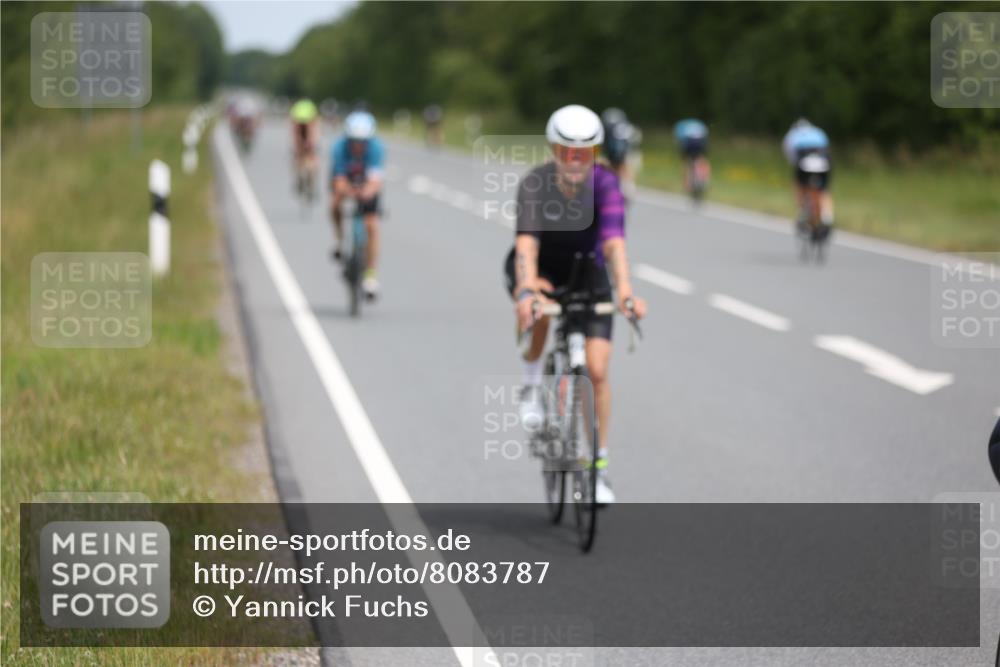22.06.2025 - Viking Triathlon Yannick Fuchs http://msf.ph/oto/8083787 22.06.2025 12:31:45 Radfahren 37, 107, 114, 204, 314, 333, 364, 412, 423, 500, 525 meine-sportfotos.de